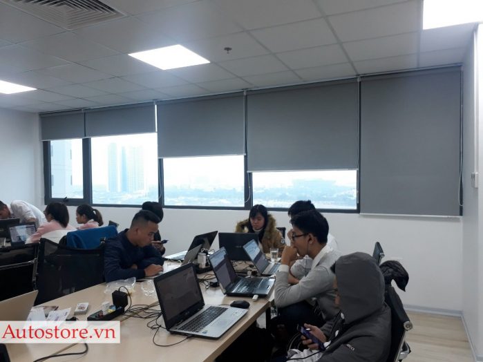 Rèm cuộn cản sáng 100%