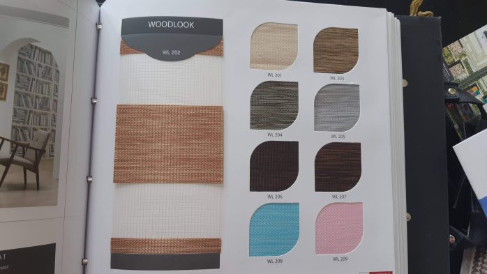 Rèm cầu vồng Woodlook